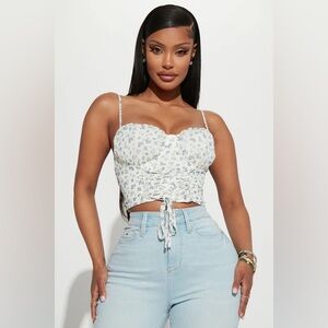Fashion Nova NWT Treasure Me Floral Top - Off White/Combo Small